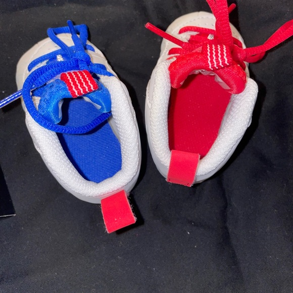 New Nike Foamposite
SIZE: 2c (Baby/Infants)
100% authentic guaranteed. - Picture 14 of 15
